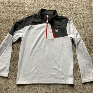 Spyder thermal 1/4 zip in excellent shape and from a smoke free home!   Size L